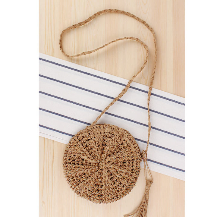 Handbag made of hand-knotted natural material with fringed detail Skanto