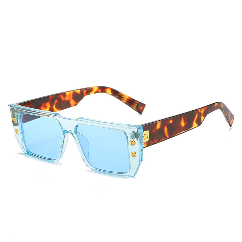 Dame moteriktig klar brille med gyldne detaljer Skanto