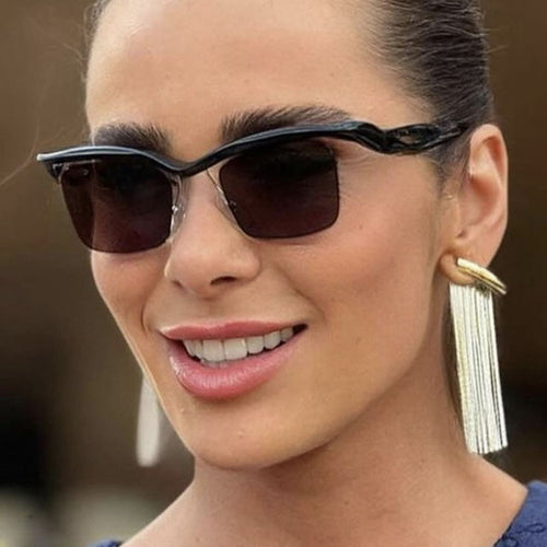 Damer sporty solbrille med aerodynamisk design og komfortabel bæreopplevelse Skanto