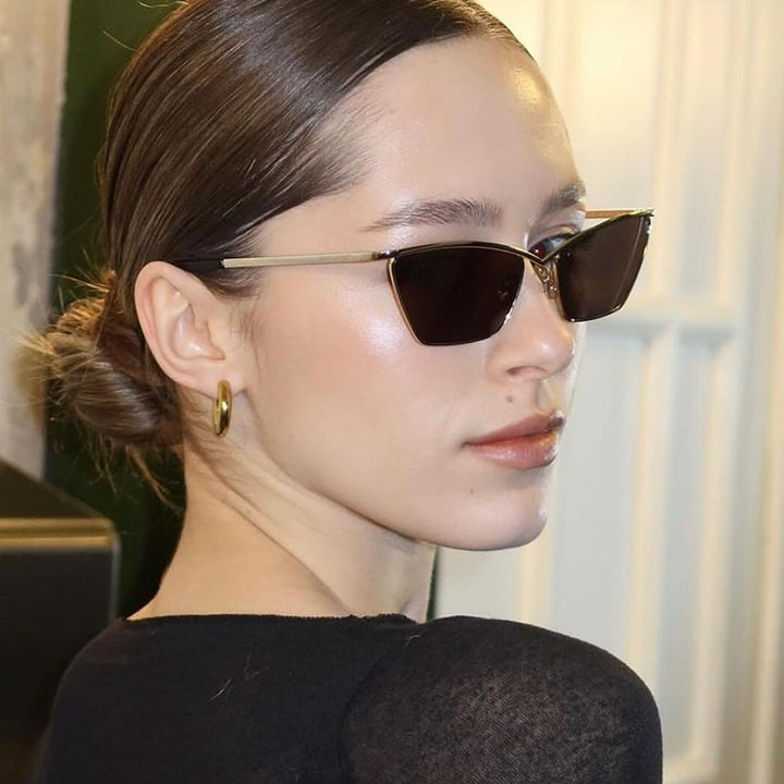 Dame Cat-Eye solbriller med stilfull metallramme og UV-beskyttelse Skanto
