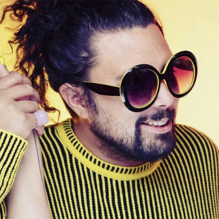 Dame oversized moteriktig solbrille med elegant design Skanto