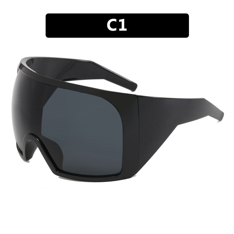 Dame sporty solbrille med aerodynamisk design Skanto