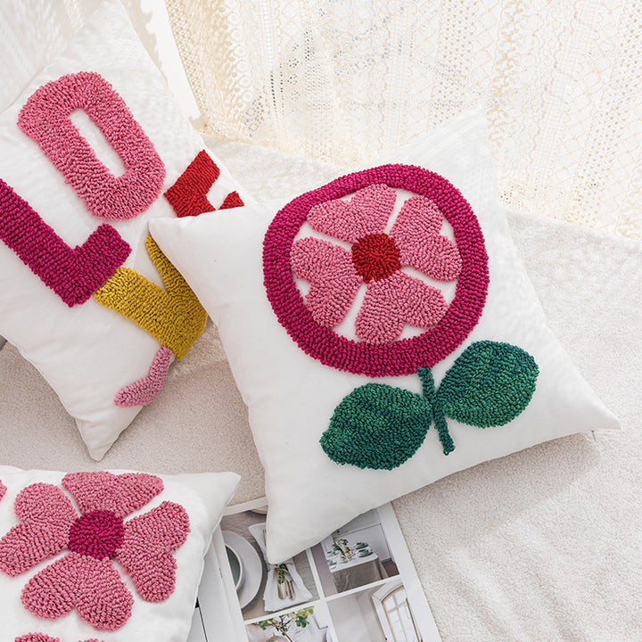 Women Decorative Pillowcase with Heart Pattern Skanto