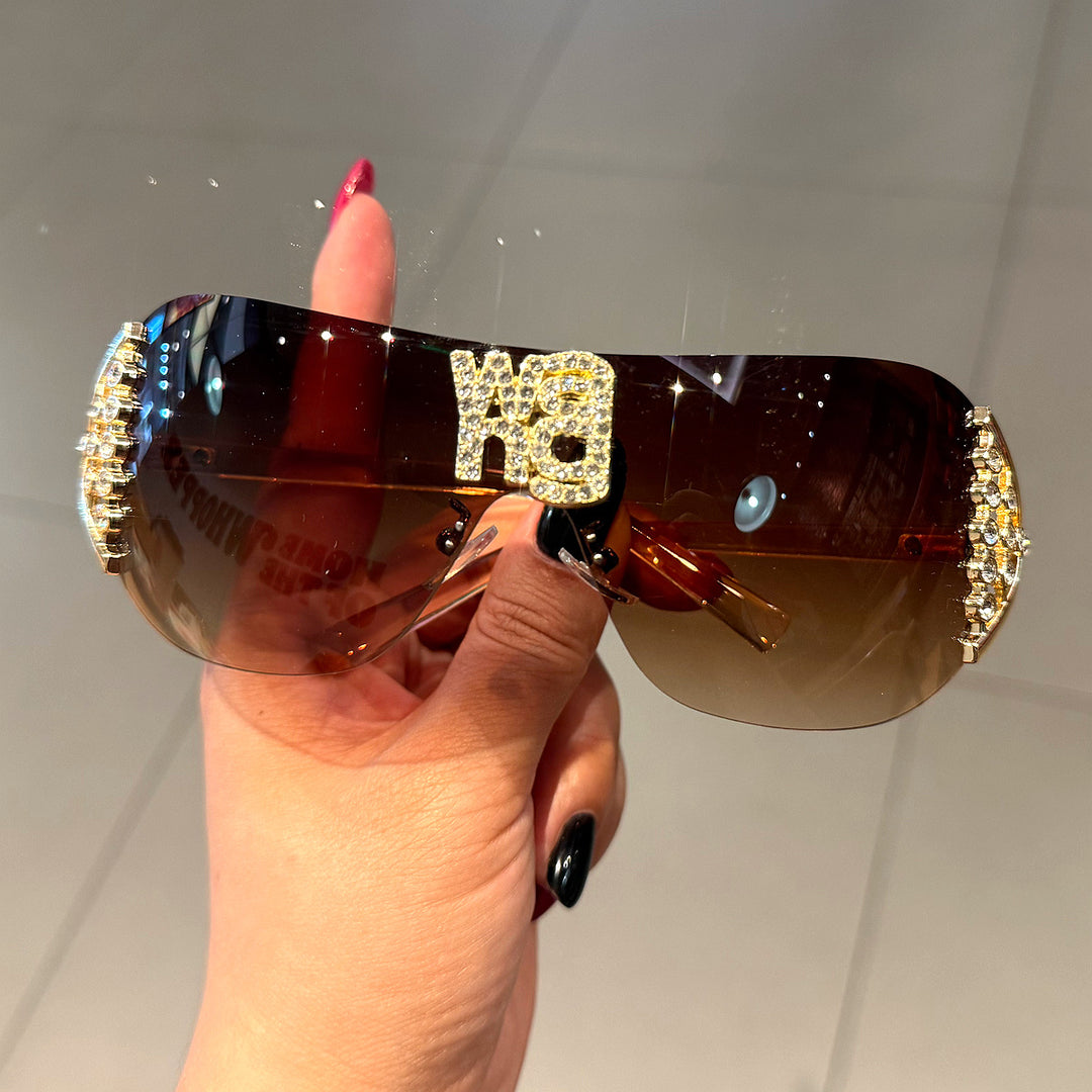Damen modische Oversized-solsjulp med strass-applikasjoner Skanto