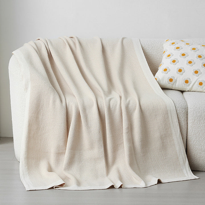 Kvinnelig Elegant Snuggle Blanket laget av Myk Strikk med Geometrisk Mønster Skanto