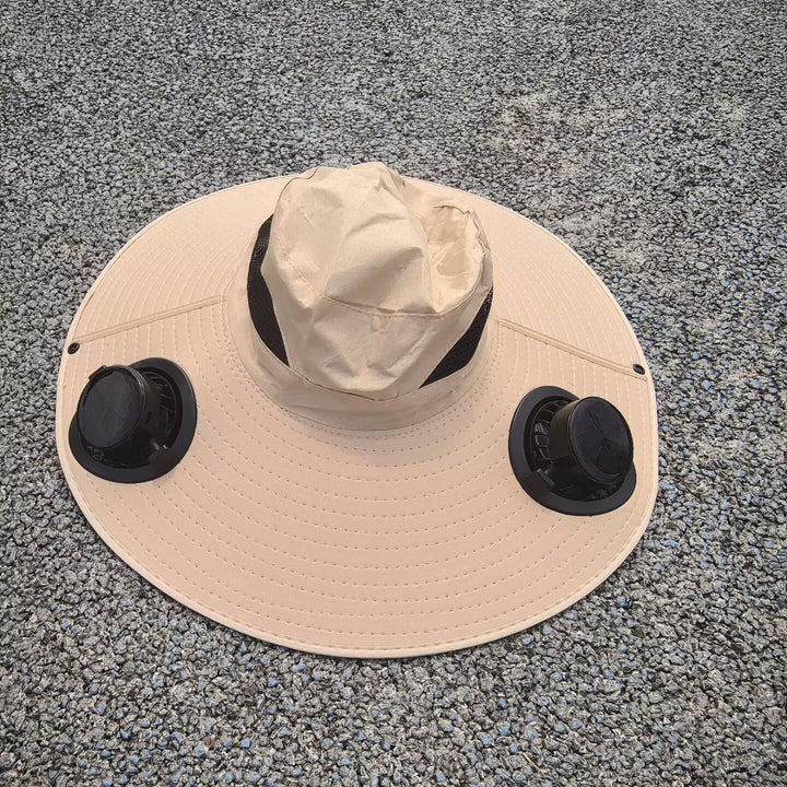 Ventilert solhatt med integrerte solfaner og bred brem Skanto