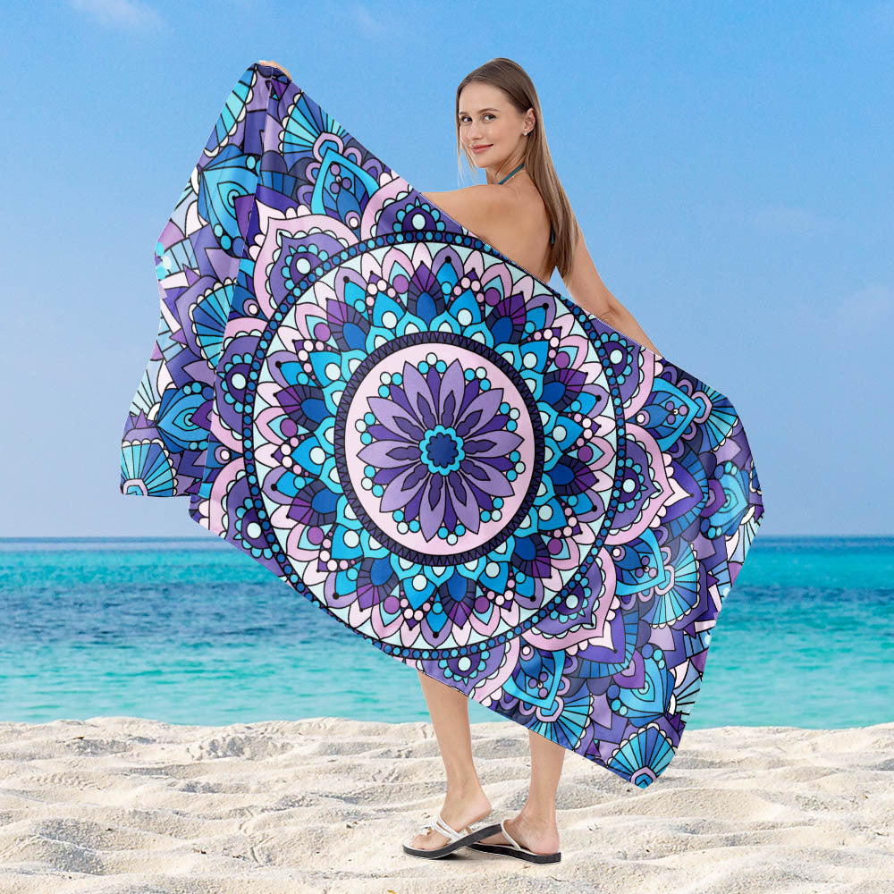Strandhåndkle med kunstnerisk mandala-design Skanto