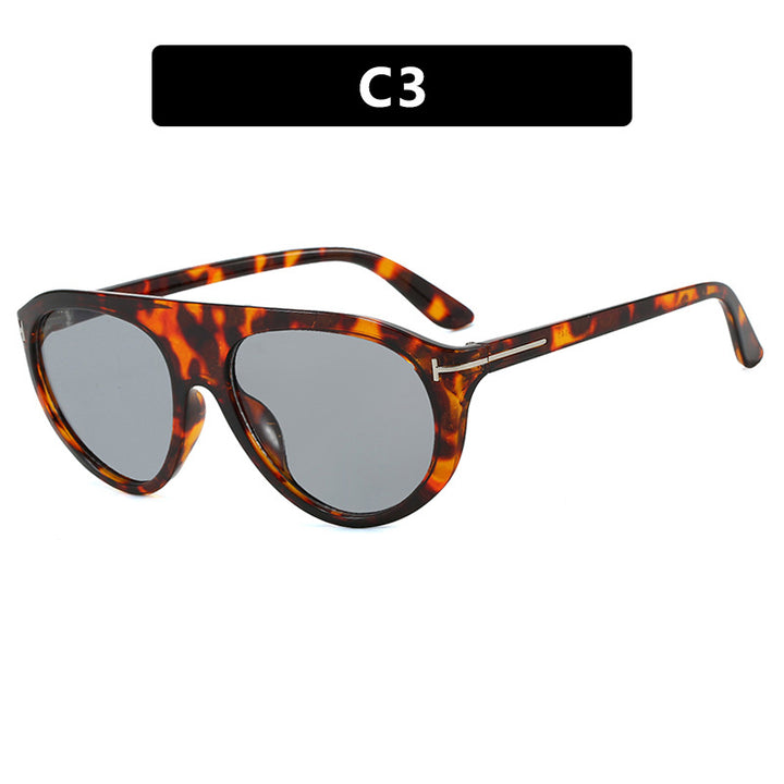 Damen Cat-Eye solbriller med beskyttende UV-filter og speilbelagte linser Skanto