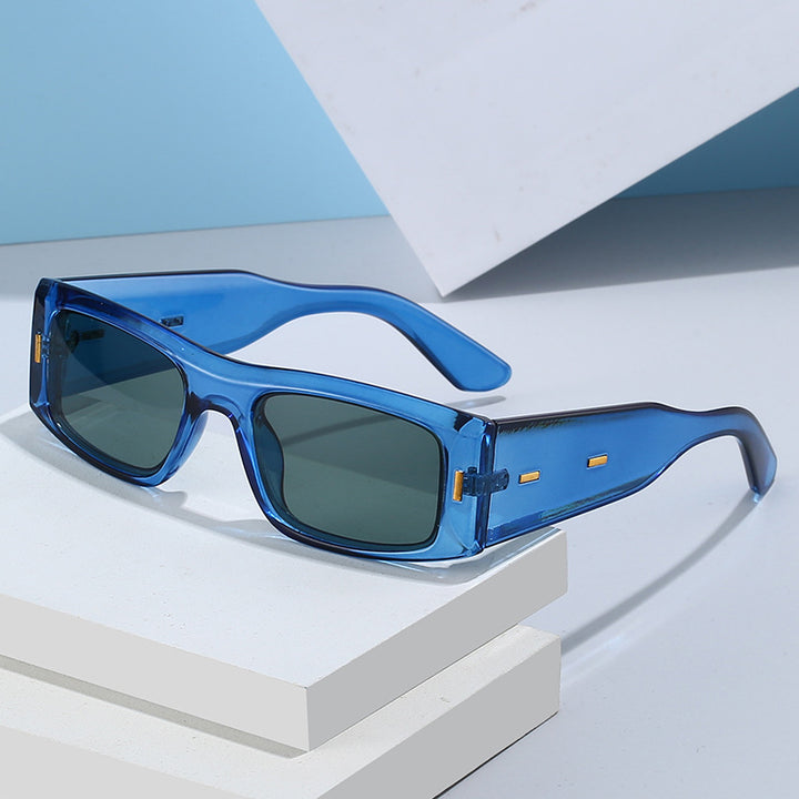 Dame elegant oversized solbrille med markant design og UV-beskyttelse Skanto