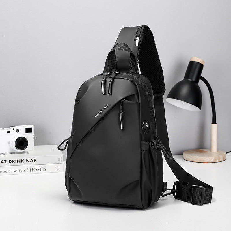 Slingveske med vanntett materiale og innovativt design Skanto