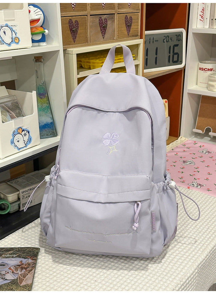 Klassisk brodert skole ryggsekk