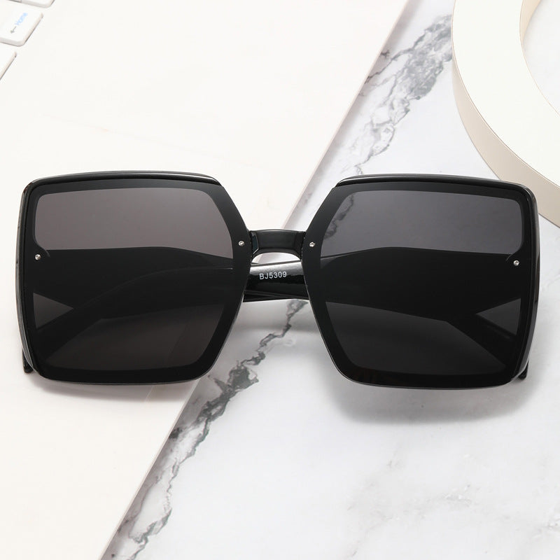 Dame overdimensjonert kvadratisk solbrille Skanto