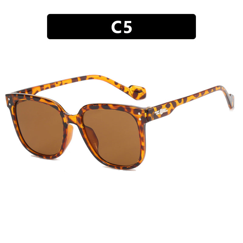 Dame firkantet solbrille med myk gradient og beskyttende UV-filter Skanto