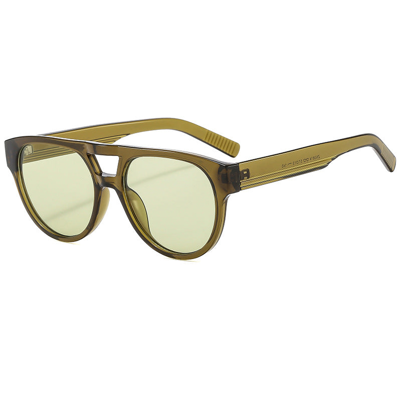 Dame cat-eye solbrille med elegant, robust ramme og UV-beskyttelse Skanto
