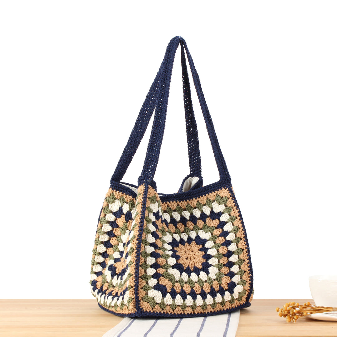 Handbag in the creative granny square design Skanto