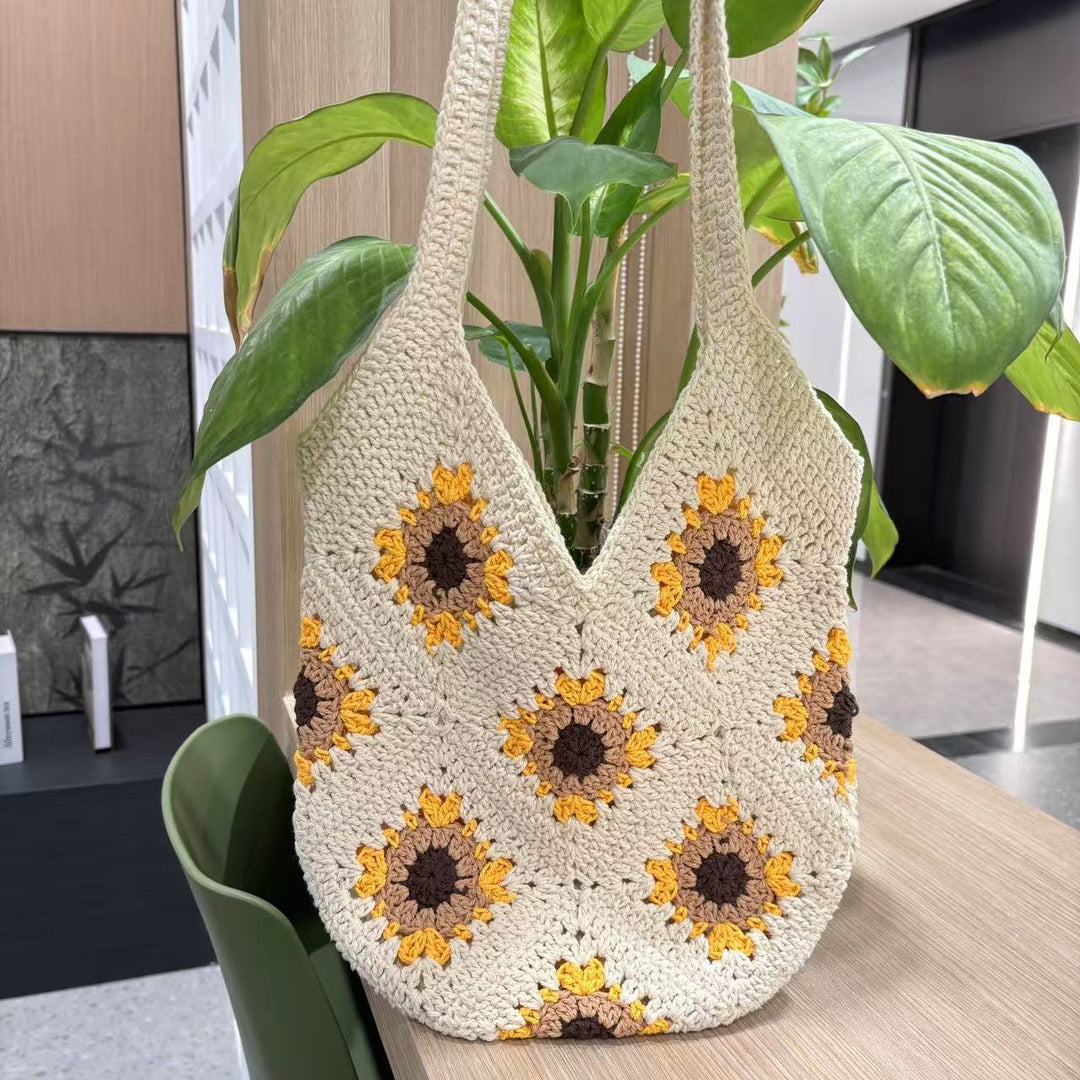 Håndlaget makraméveske med solblomstmotiv Skanto
