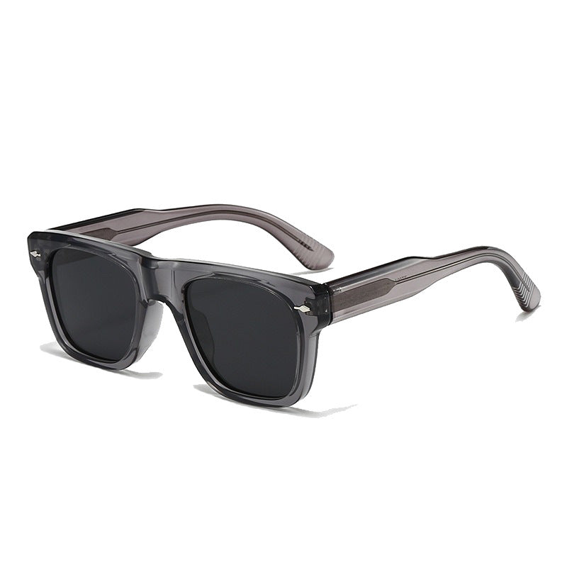 Dame Motefull solbrille i moderne kvadratisk design Skanto