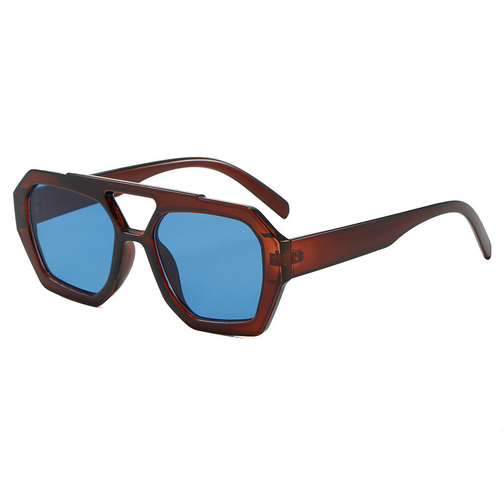 Dame geometrisk solbrille i ekstravagant design Skanto