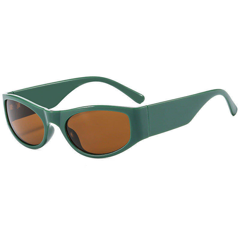 Dame solbrille i elegant retro-inspirert design Skanto