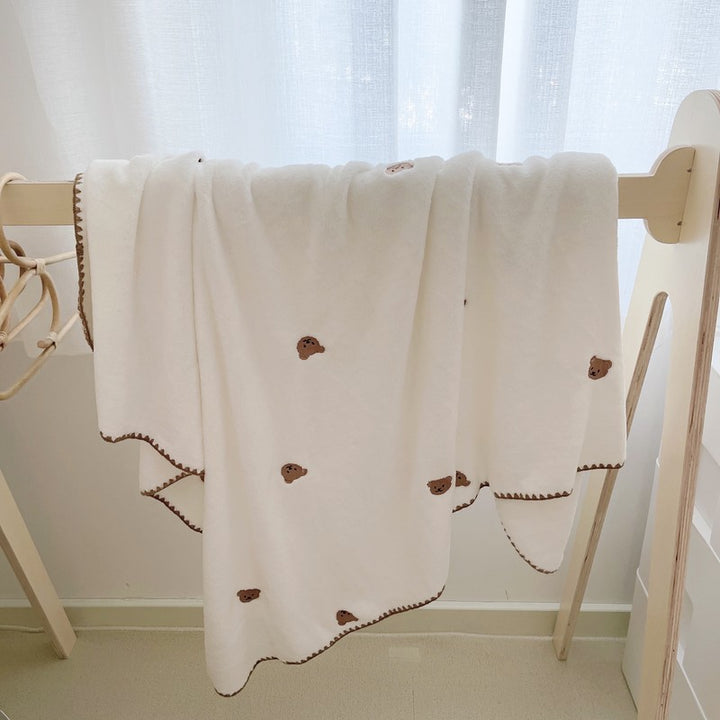 Unisex koseserie med søte bjørnmotiver Skanto