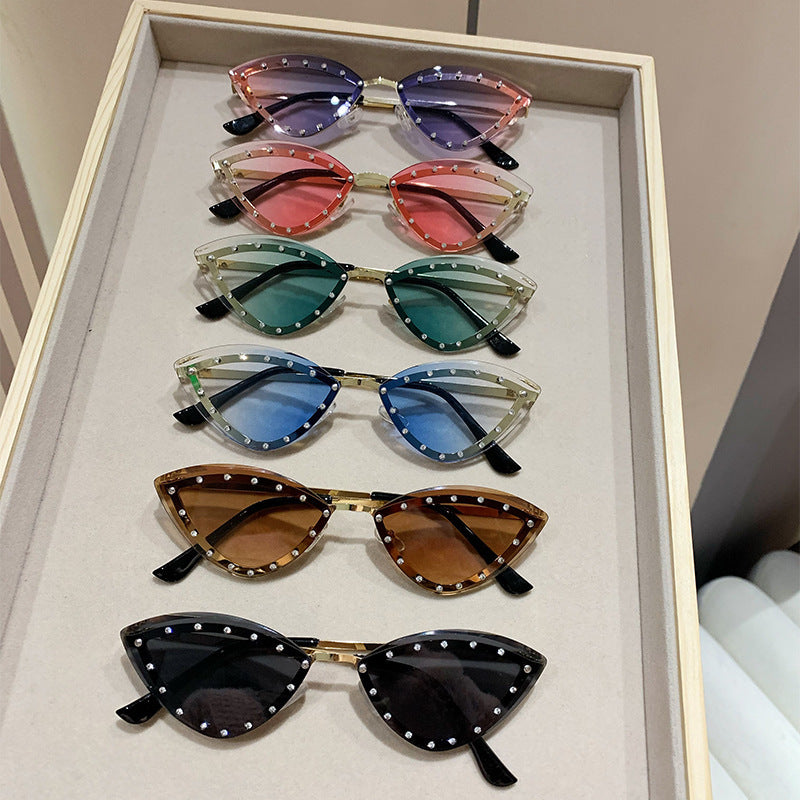 Dame Cat-Eye solbriller med glitrende krystallakenter Skanto