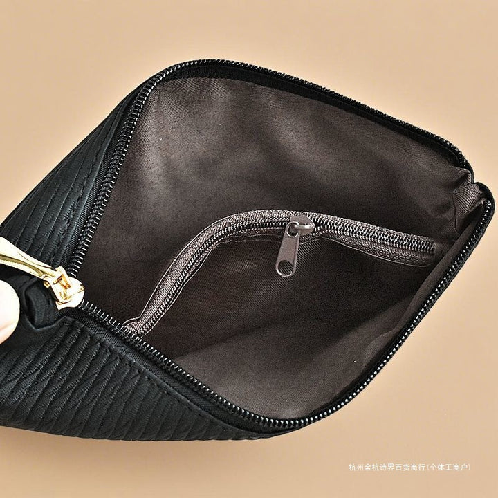 Elegant Clutch Med Praktisk Håndleddsreim Skanto