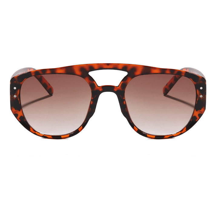 Dame oversized solbrille med moderne, strukturert ramme Skanto