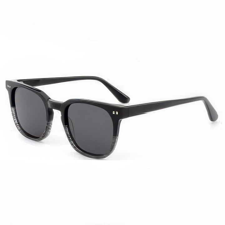 Dame solbrille i moderne, elegante design med høykvalitets plastikkinnramme Skanto
