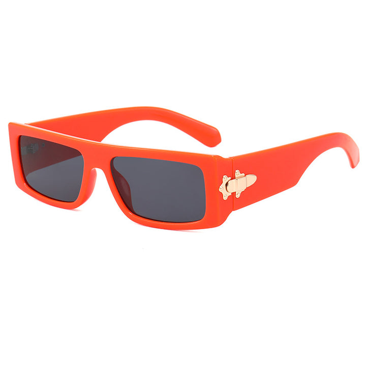 Dame moteriktig oversized solbrille med innovativt design Skanto