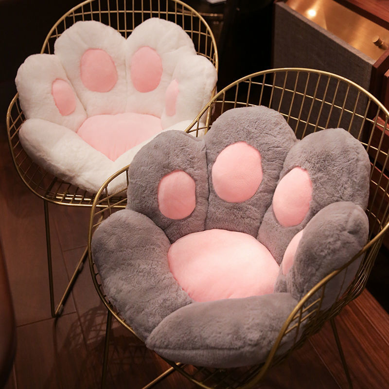 Plush sittepute i potefasong Skanto