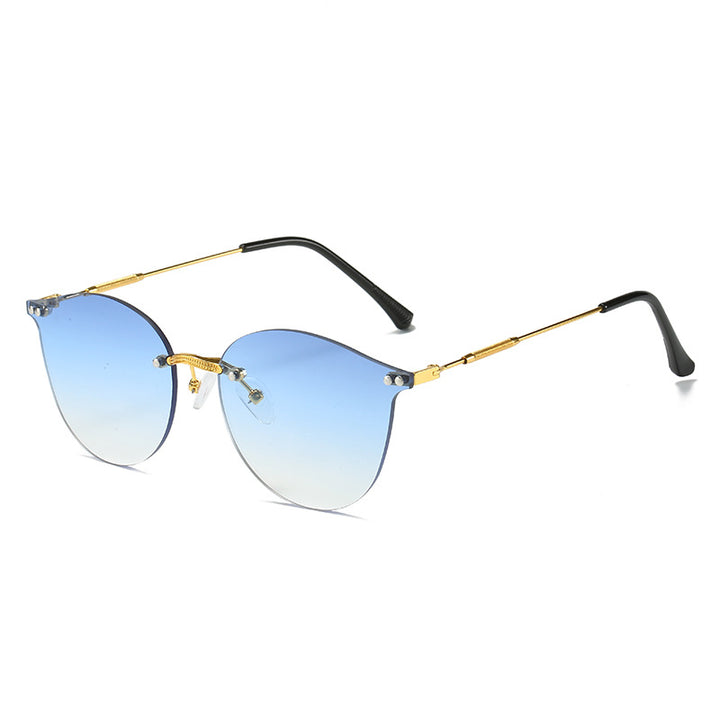 Dame moteriktig solbrille med innovativ metallramme og fleksibel nesestøtte Skanto