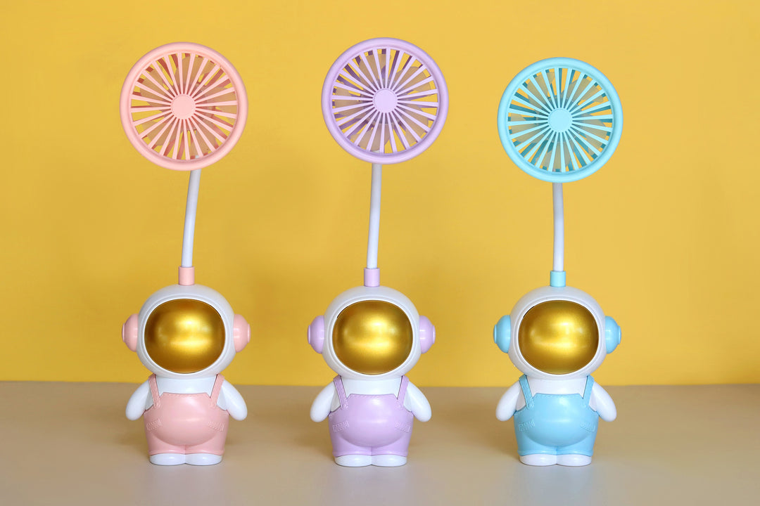 Unisex morsom håndvifte i astronautdesign Skanto