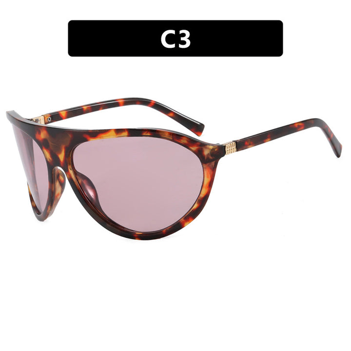 Damen Cat-Eye solbriller med unikt design og beskyttende UV-filter Skanto