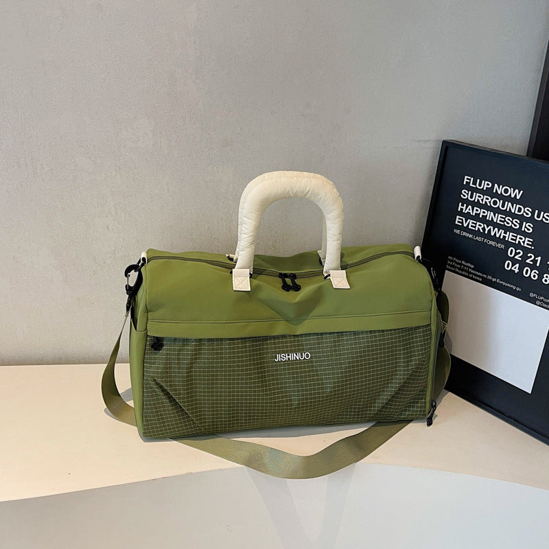 Sporty fritids-duffelbag med ergonomiske håndtak og flere rom Skanto