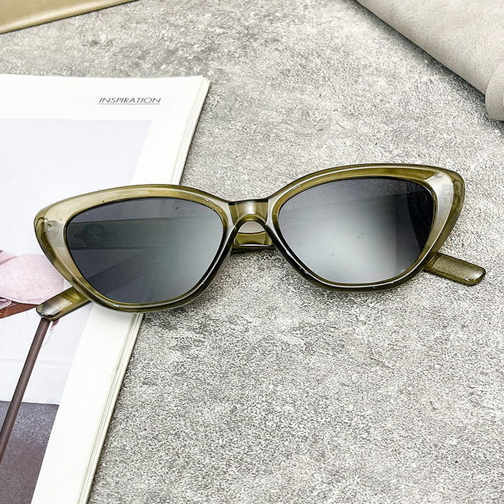 Dame Cat-Eye solbriller med UV-beskyttelse og robust ramme Skanto
