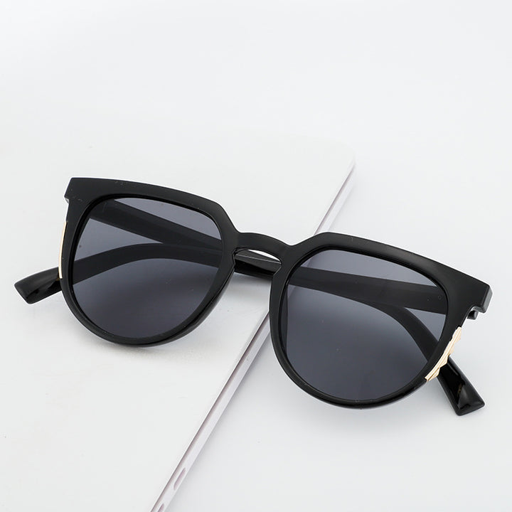Dame elegant solbrille med modramme og UV-beskyttelse Skanto