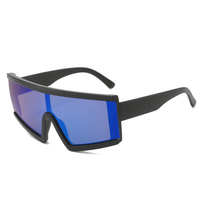 Kvinner Sporty solbriller med bred, ripebestandig linse og UV-beskyttelse Skanto