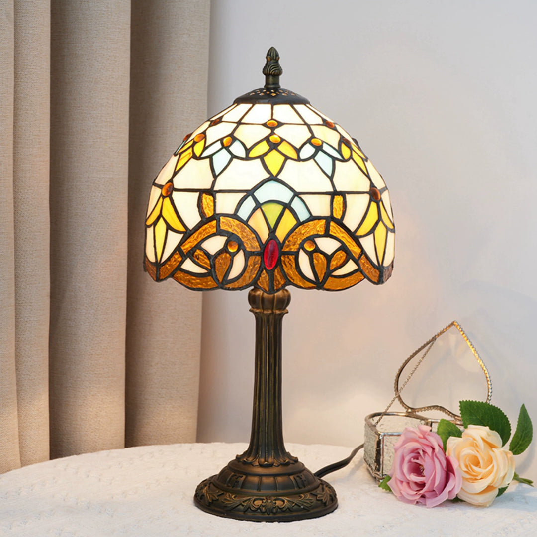 Skanto | VerreMystique Tiffany Lampe – Tidens Glassbordlampe for Varm Ambient Belysning