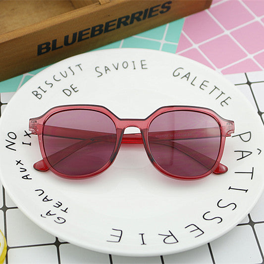 Dame moterik solbrille i elegant, åttekantet design Skanto