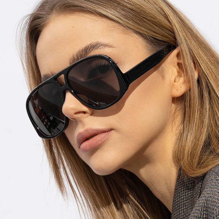 Dame trendy oversized solbriller i moderne skilpaddemønster Skanto