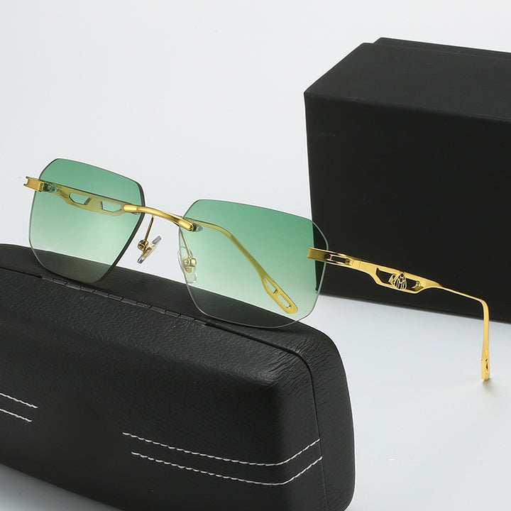 Dame moterik solbrille med luksuriøs ramme og ergonomisk design Skanto