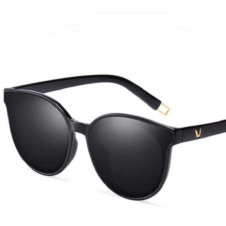 Dame Mote Solbriller i Cat-Eye Stil Skanto