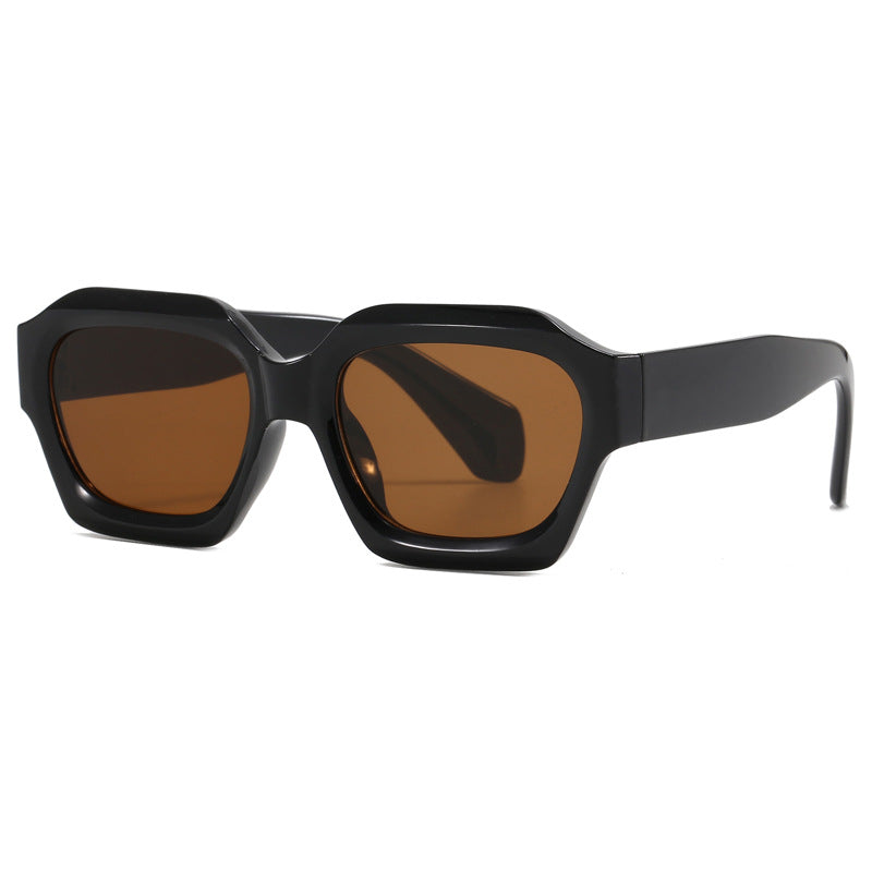 Dame modische geometriske oversized solbriller Skanto