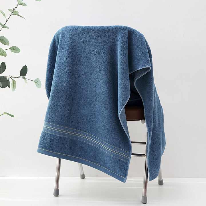 High-Quality Bath Towel with Elegant Border Skanto