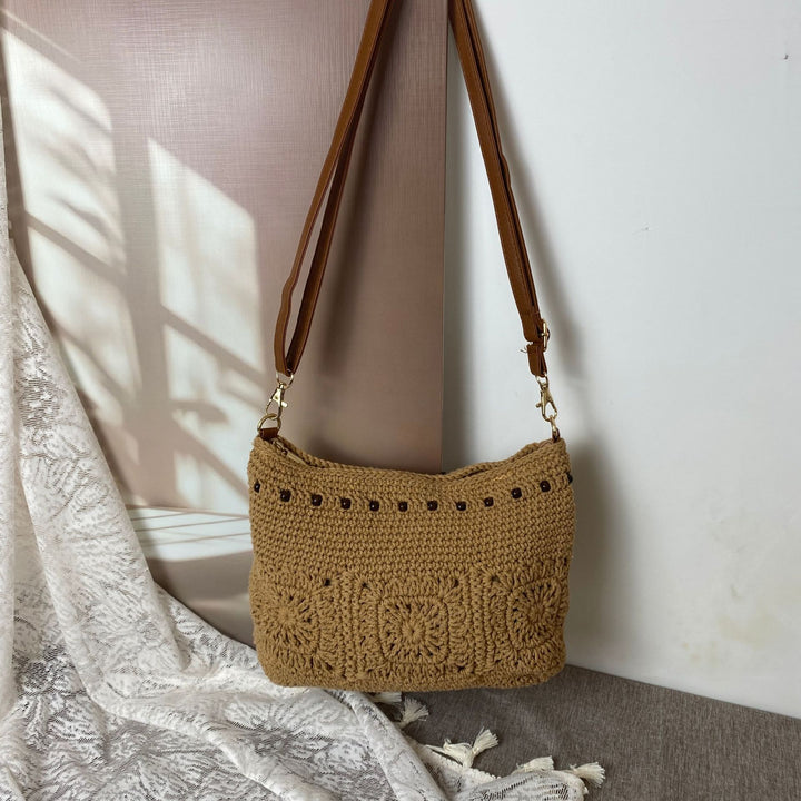 Moderne skulderveske med broderier Skanto