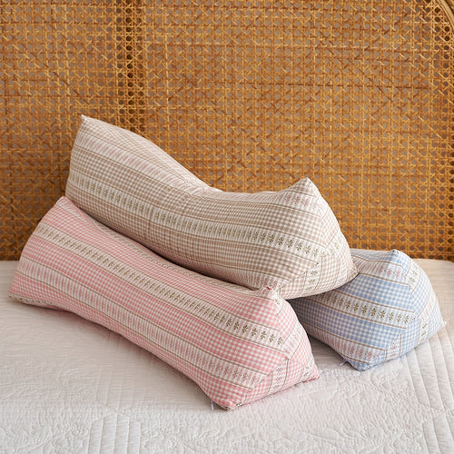 Nakkestøttepute med elegant stripemønster Skanto