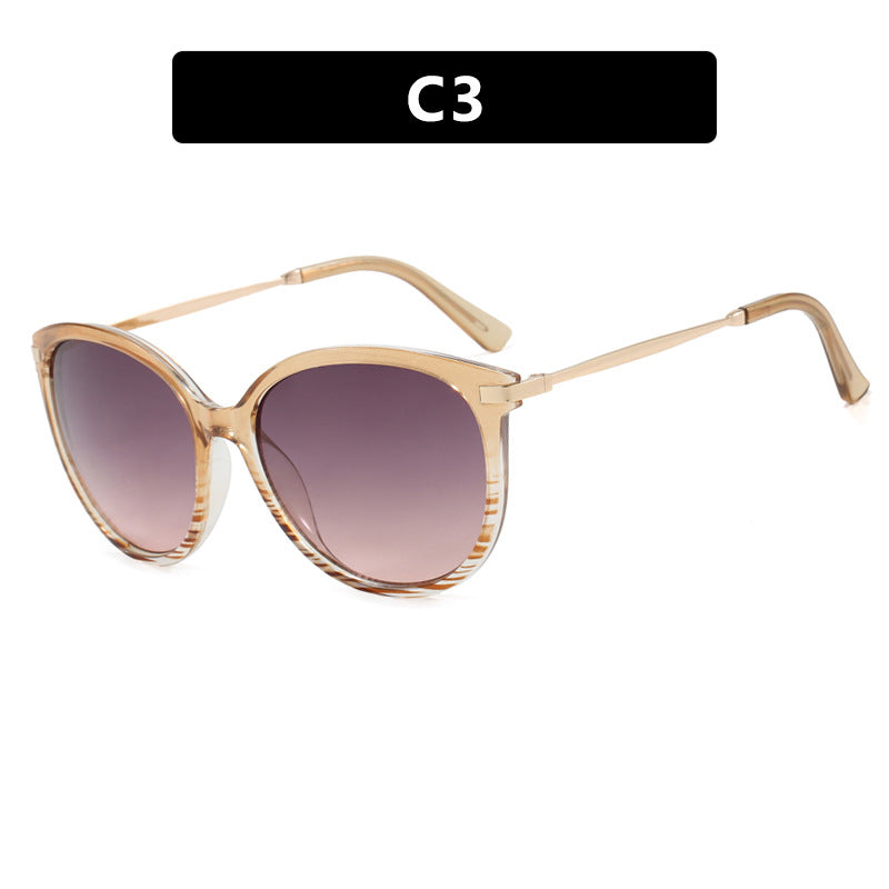 Dame solbriller i trendy Cat-Eye design med lett ramme og UV-beskyttelse Skanto