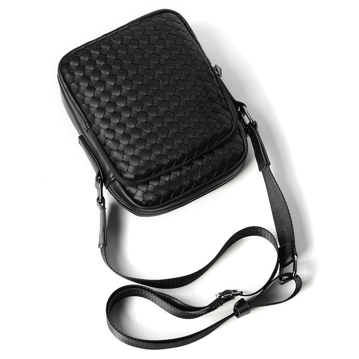 Praktisk Crossbody-veske med flettet design Skanto
