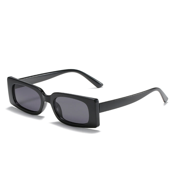 Dame solbrille i moderne retro-stil Skanto