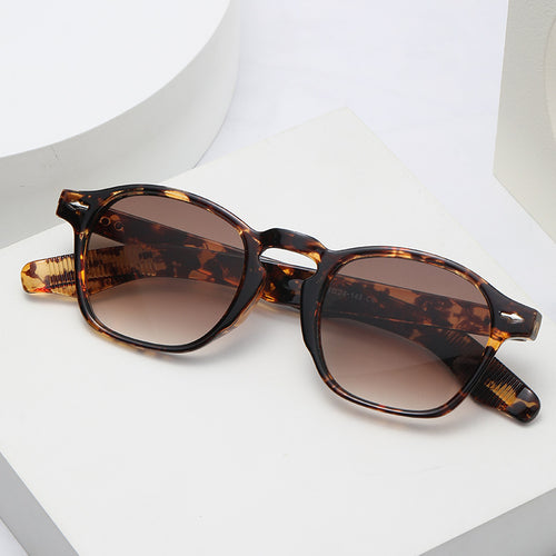 Dame rebellisk retro-inspirert solbrille Skanto